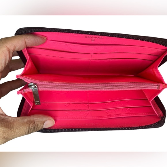 Authentic Black Calfskin Quilted Cambon Ligne Long Zip Around Wallet - Picture 8 of 15